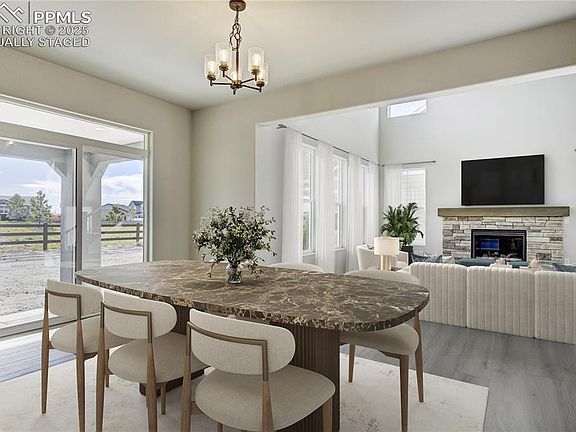 4th image of 10137 Waterton Canyon Way