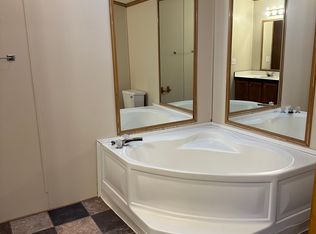 4245 W Jolly Rd LOT 242, Lansing, MI 48911