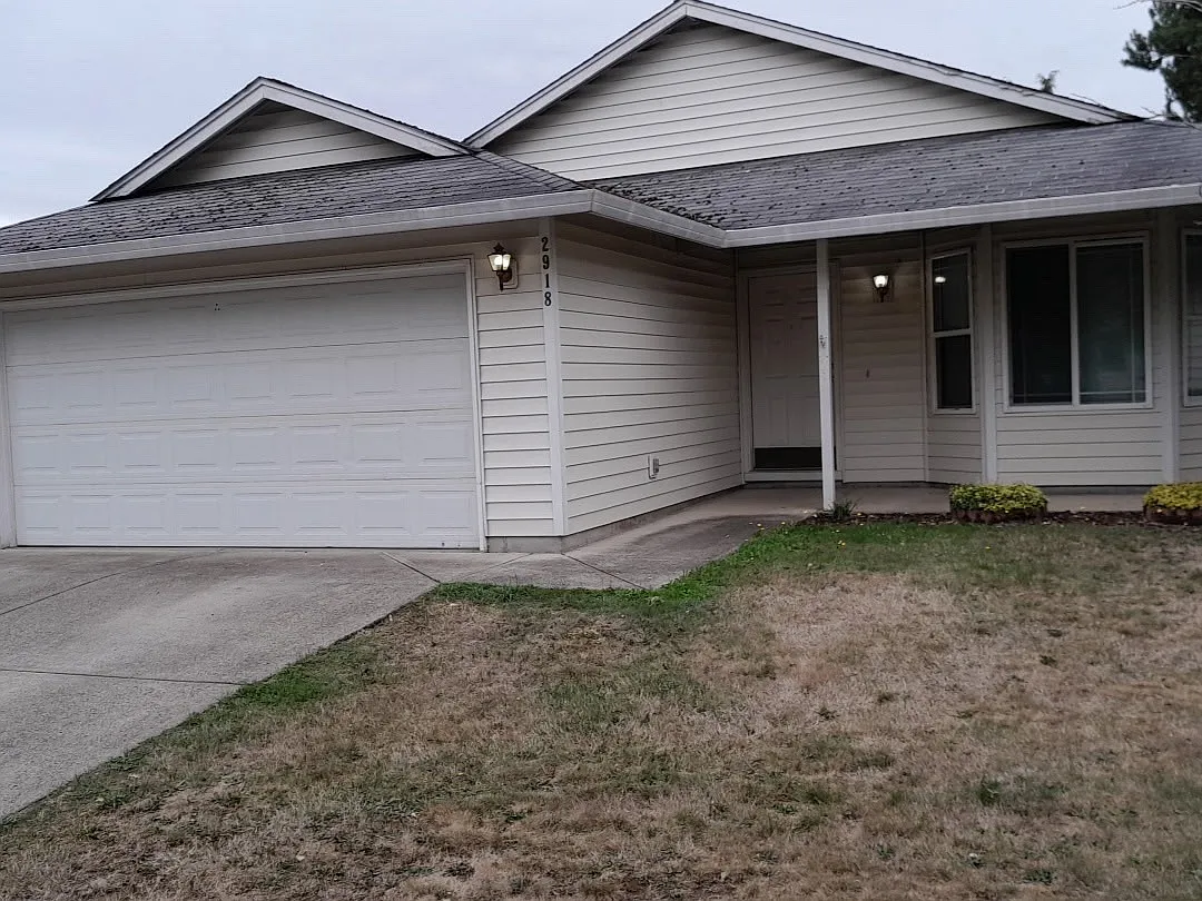 2918 NE Delancey Court — Photo 3