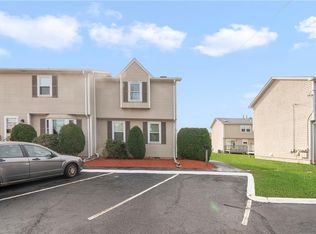 20 4th Ave, Warwick, RI 02888