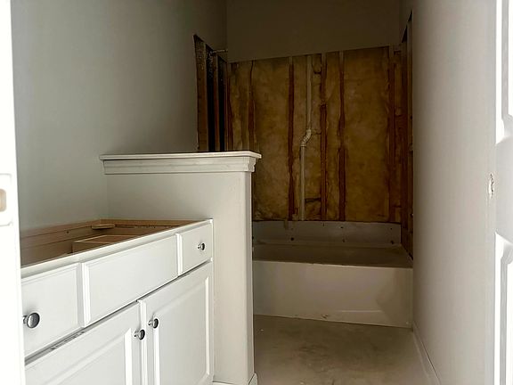 Construction progress - Bathroom 2