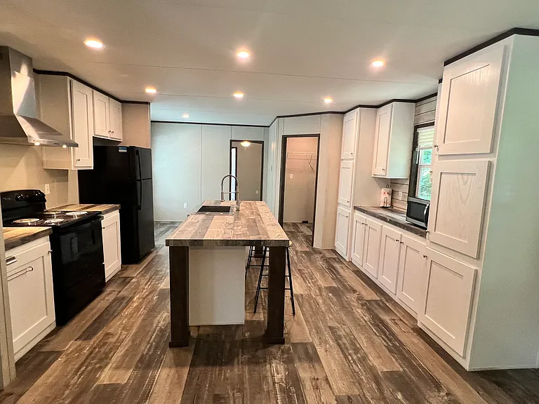 5361 County Road 930 — Photo 33