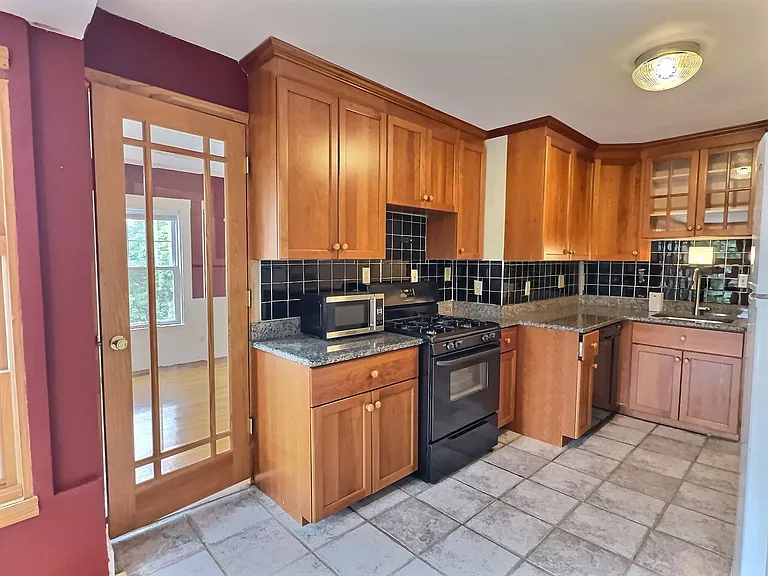 2338 Washington St #3 — Photo 5