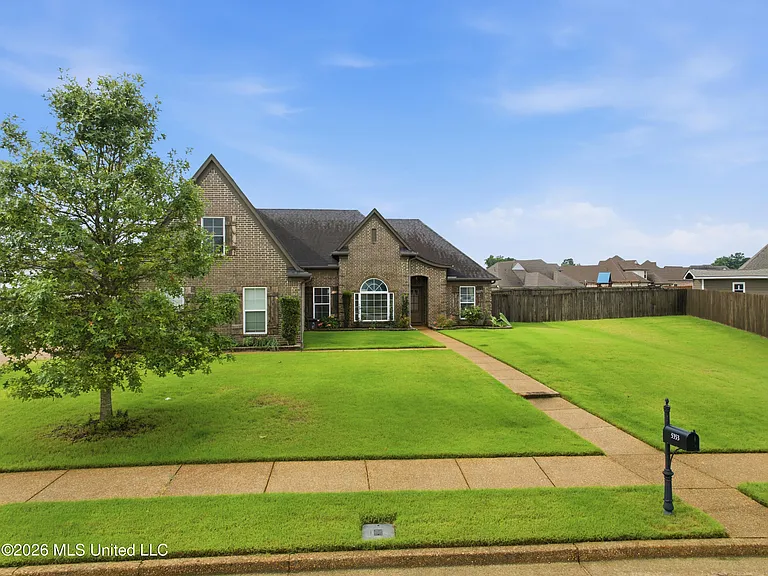 5353 Keating Dr — Photo 2