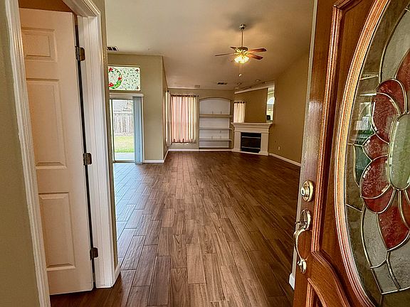 4th image of 2537 W Clinton Avenue