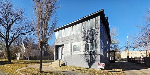 414 33rd Ave N Photo 1
