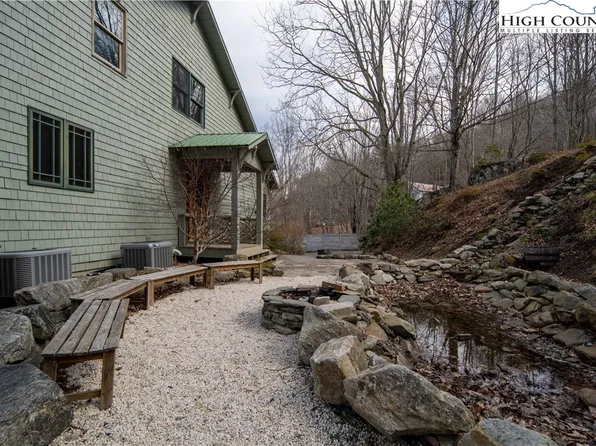 442 Aldridge Road, Banner Elk, NC 28604