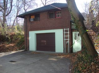 5624 Forbes Ave, Pittsburgh, PA 15217