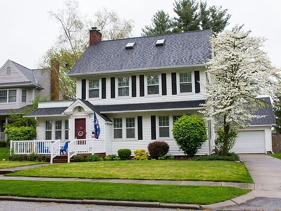 2nd image of 1131 E Irvington Ave