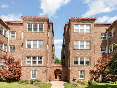 721 Emerson St APT 2W, Evanston, IL, 60201