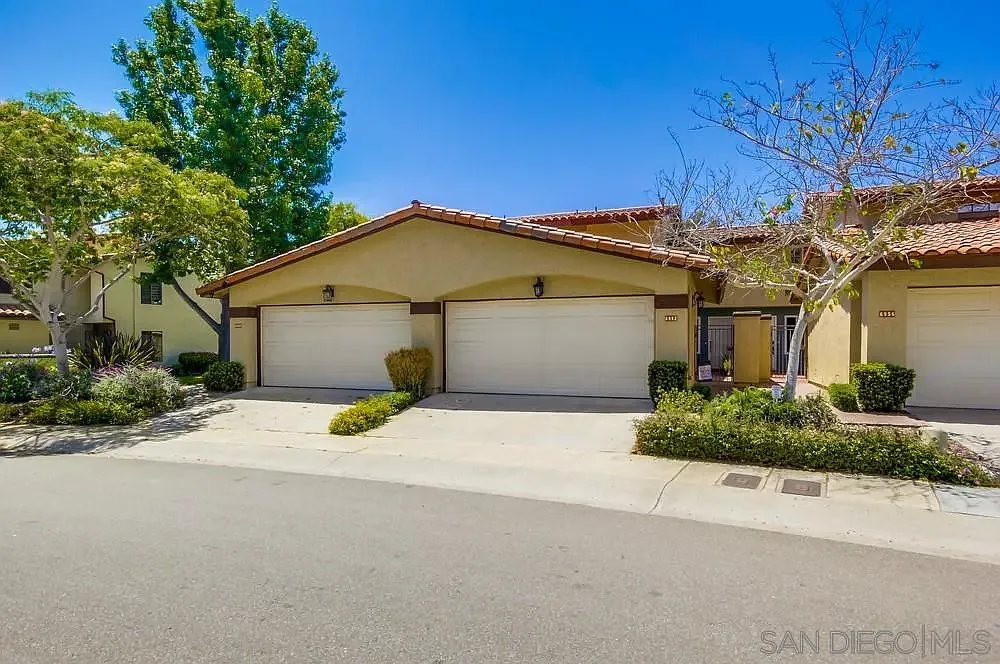 4 bed, 3.0 bath, 1767 sqft, $6,000 — Photo 2