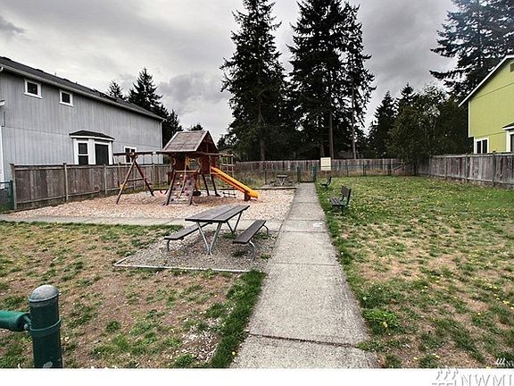 5th image of 15801 15th Avenue Ct E