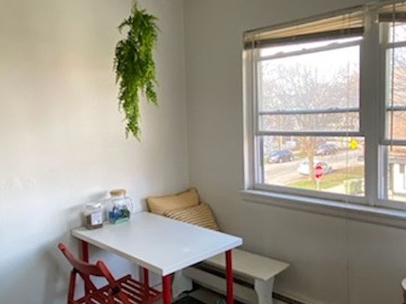 2nd image of 1004 E Pleasant St APT 7