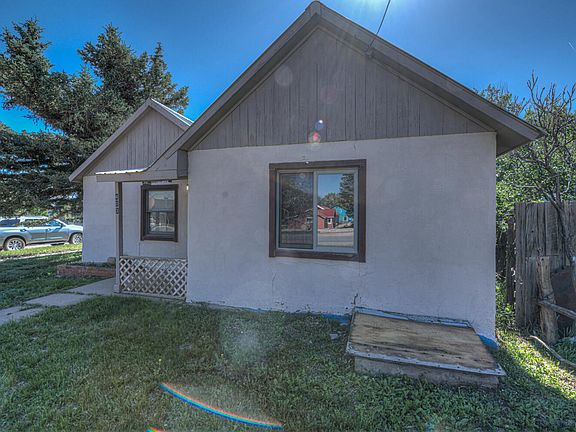 3rd image of 403 S Oak St