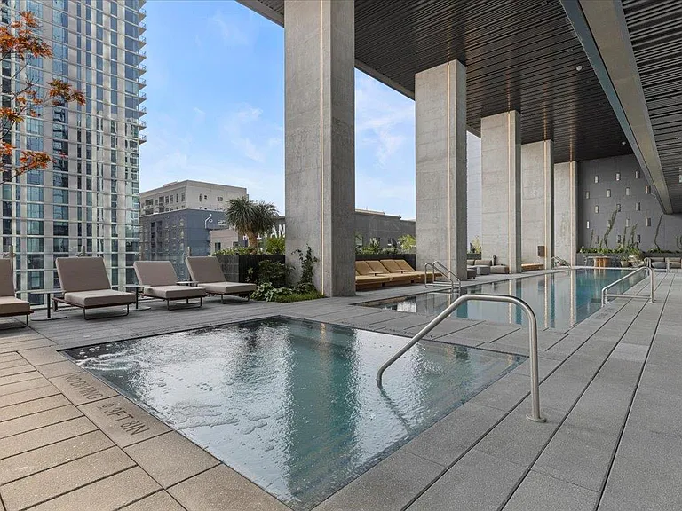 610 Davis St #2503 — Photo 29