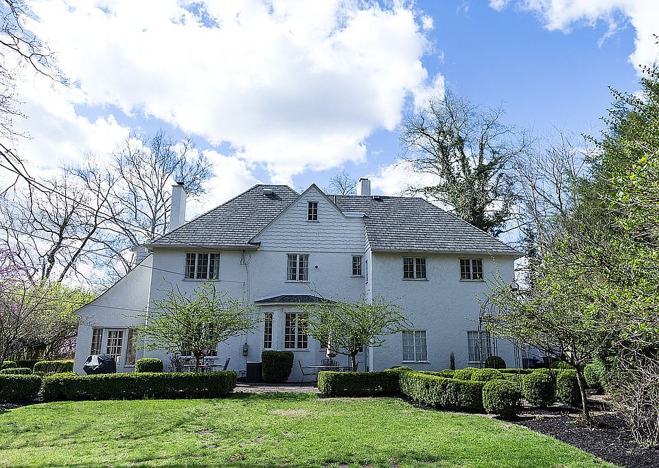 2nd image of 4914 Olentangy Blvd
