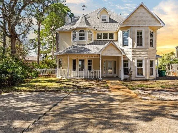 609 Calhoun Ave, Destin, FL 32541