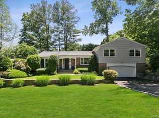 12 Andrea Ct, New Rochelle, NY 10804