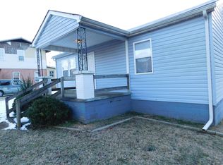 402 Hicks St, Athens, TN 37303