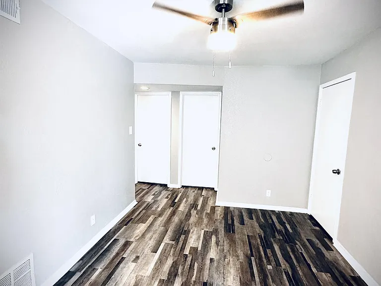 10543 Starcrest Dr #10543 — Photo 1