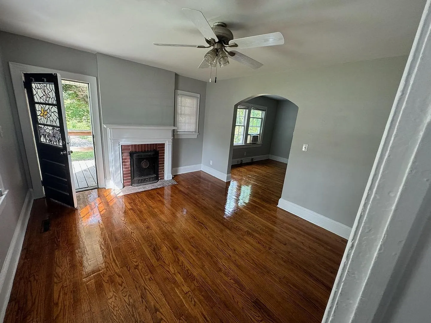 Two bedroom/one bath house near ECU — Photo 1