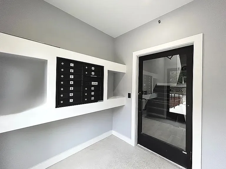 245 Elm St #102 — Photo 2