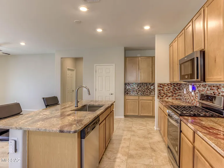 8804 E Stone Meadow Cir — Photo 8