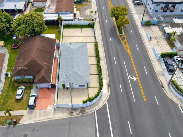 798 W 31st St, Hialeah, FL 33012