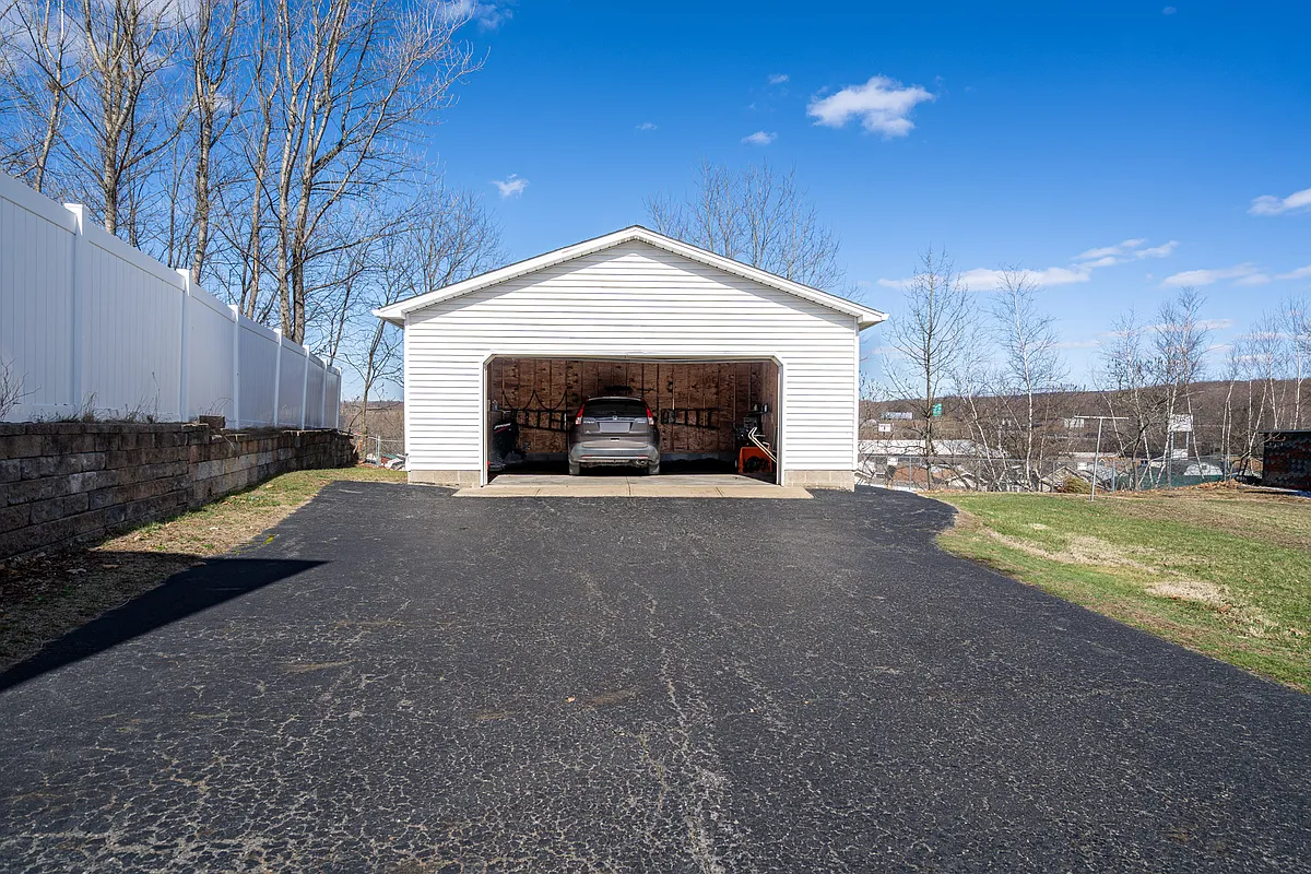 Building Photo - 218 Ridgewood Rd #218