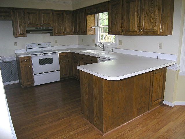 2nd image of 5818 Hedgemoor Dr