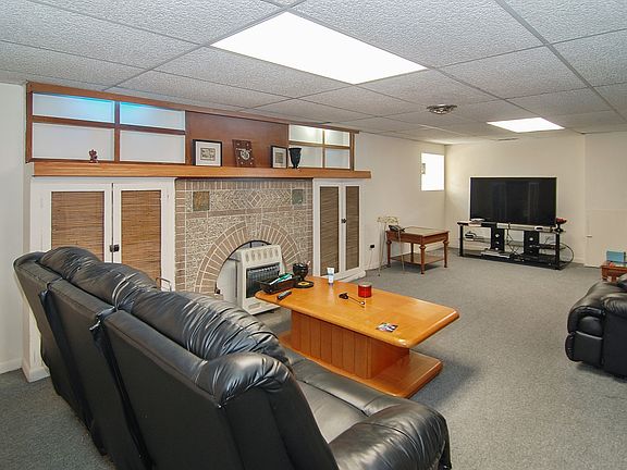 5th image of 135 Bellwood Ave