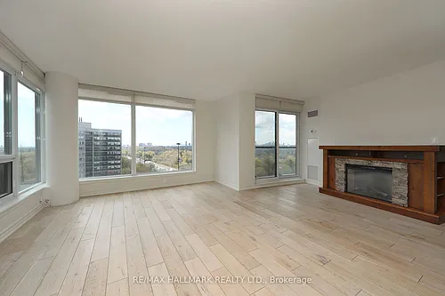 18 Valley Woods Rd #Penthouse 206 Photo 1