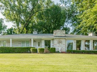 1530 Dawn Dr, Louisville, KY 40216