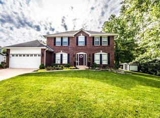 4 Elmshadow Ct, Saint Peters, MO