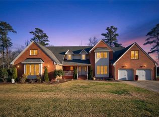 9327 Rivershore Dr, Suffolk, VA 23433