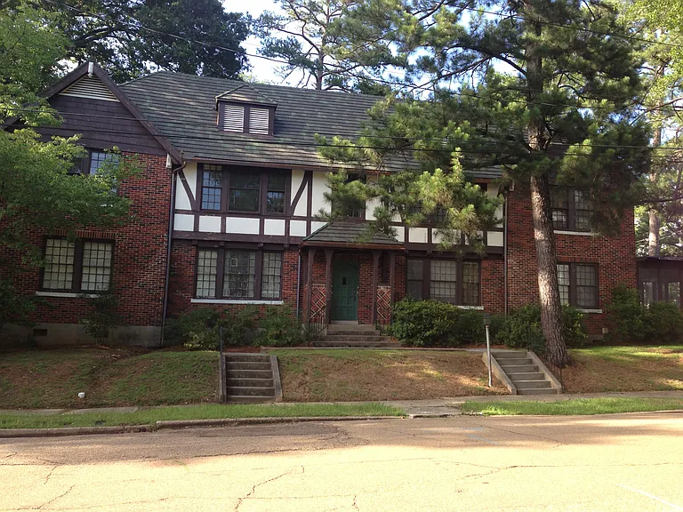 1038 Belhaven St #1 — Photo 5
