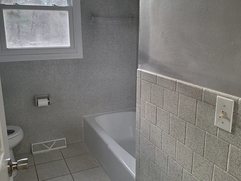 562 Dry Bridge Rd — Photo 4
