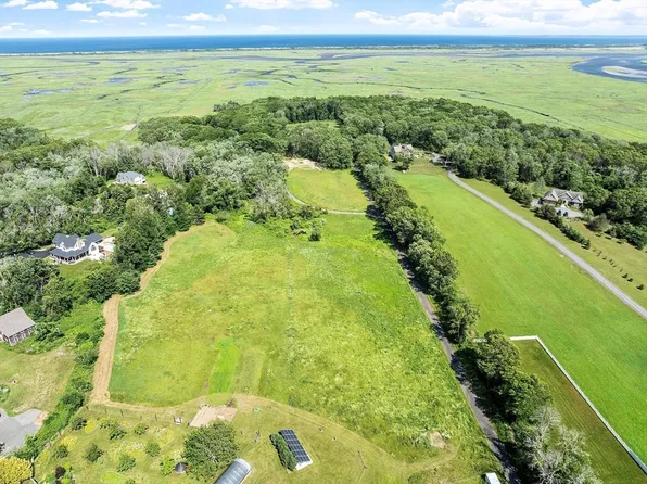 243-243A High Rd, Newbury, MA 01951