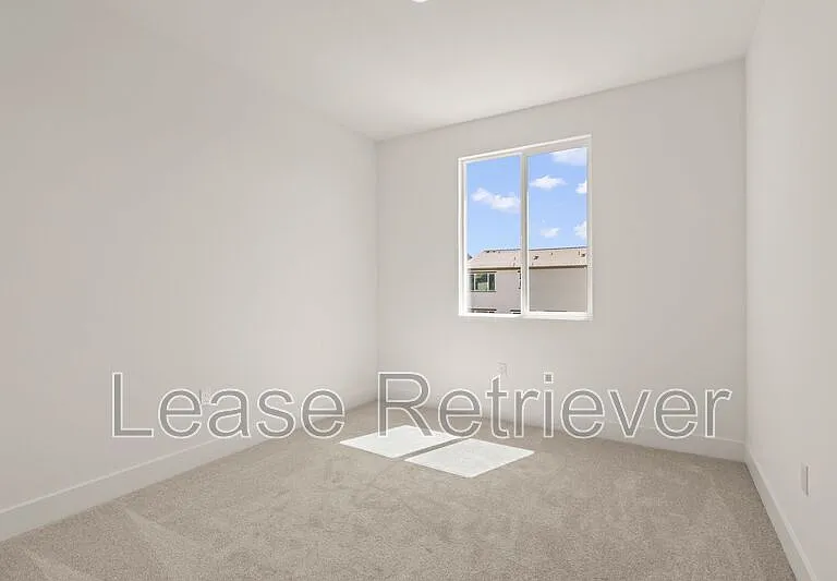 4748 Concordia Ave — Photo 28