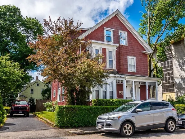 26 Hawthorne St, Brockton, MA 02301