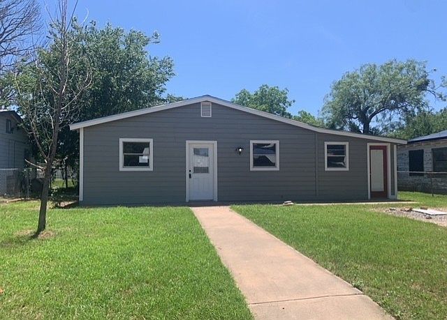 1st image of 2237 Oakland Dr