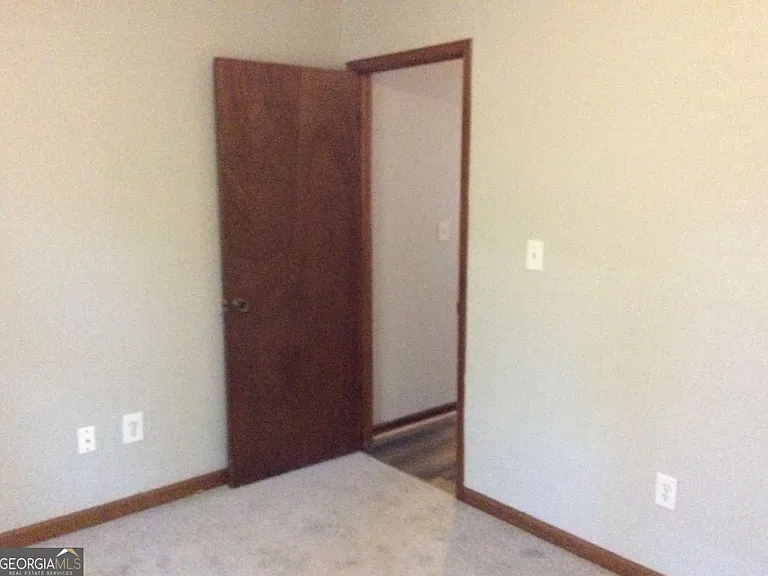 104 Richard Way — Photo 7