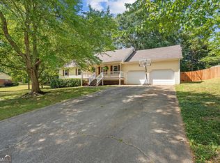 40 W Triple Tree Dr, Carrollton, GA 30117