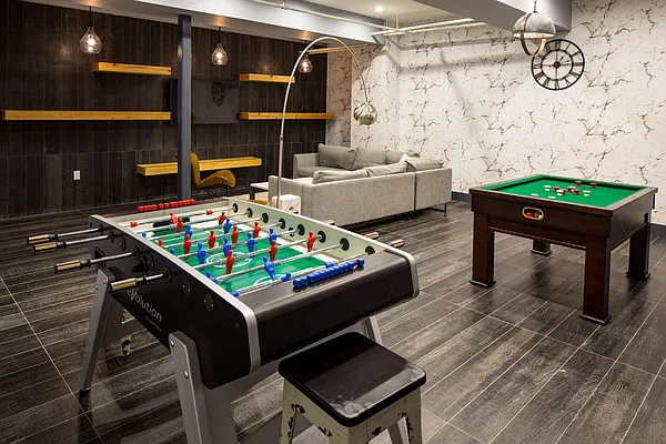 Rented by Nooklyn NYC LLC | media 96