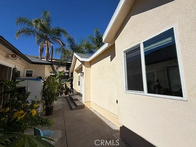 2 bed, 1000 sqft, $3,250 — Photo 3