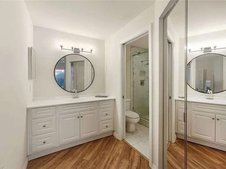 636 Windsor Sq #102 — Photo 12