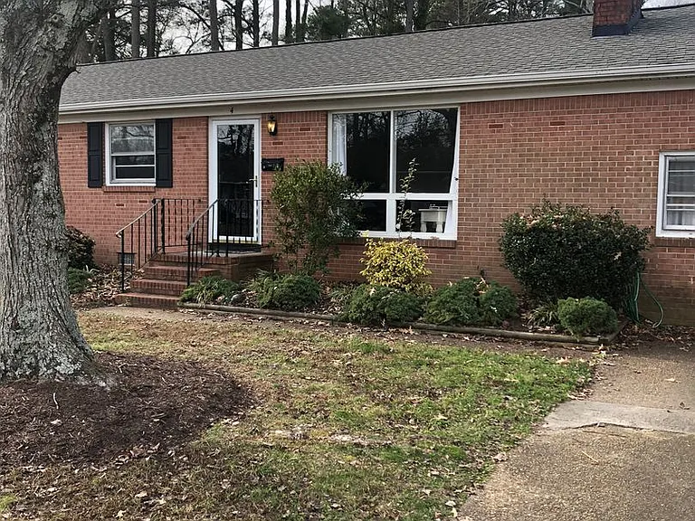4 Fairway Ln — Photo 3
