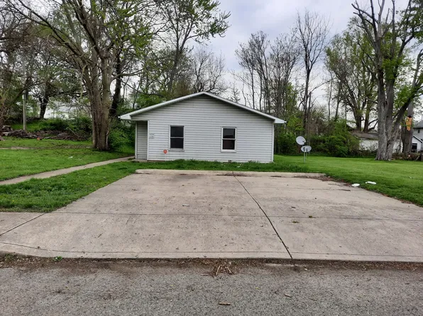 1224 W 13th St, Anderson, IN 46016