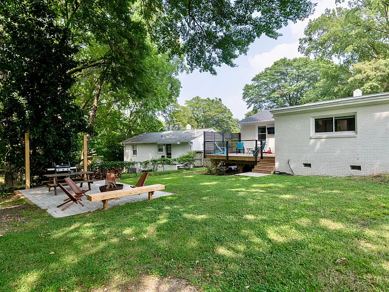 913 Culpepper Ln — Photo 14