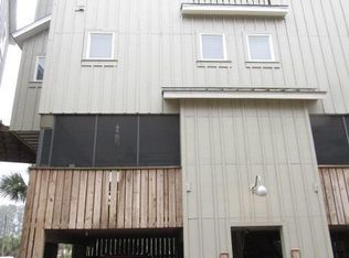 316 Pirates Landing Dr #B6, Carrabelle, FL 32322